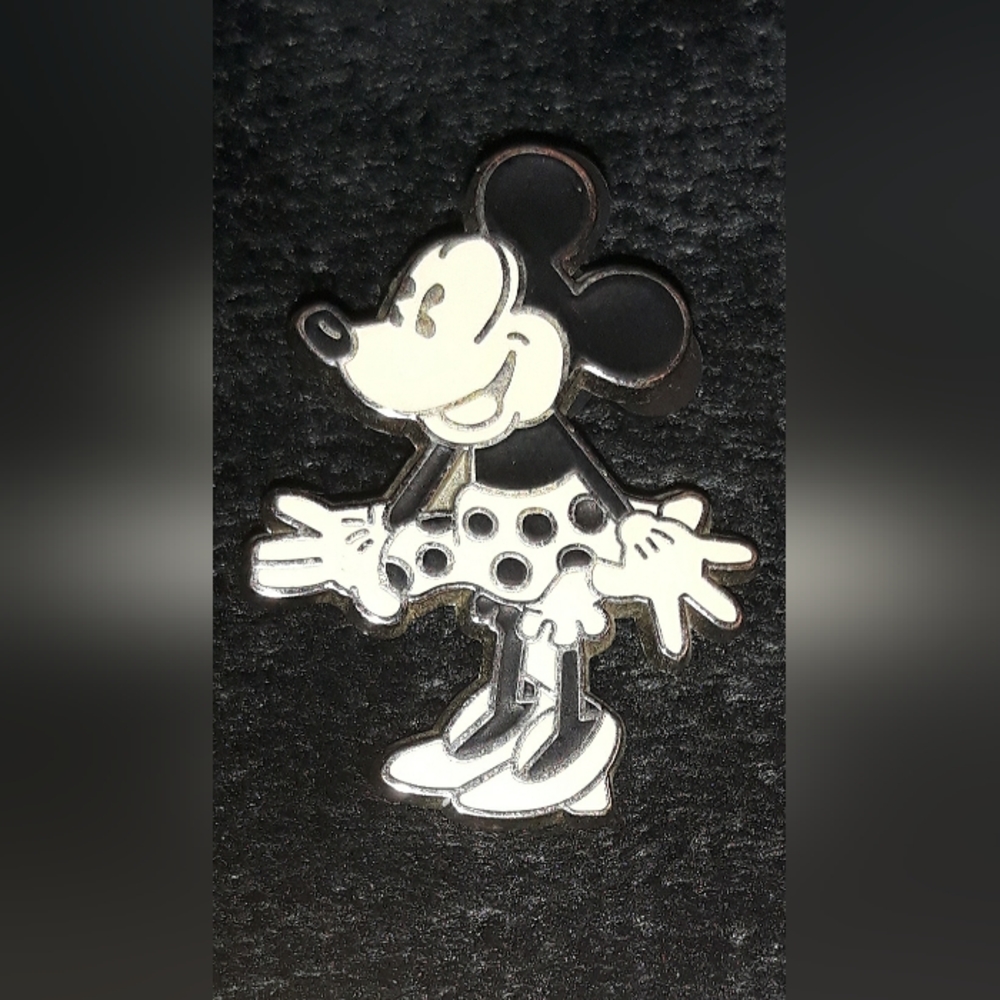 Disney Trading Pin 2010 Minnie Mouse Black & White Polka Dot Dress